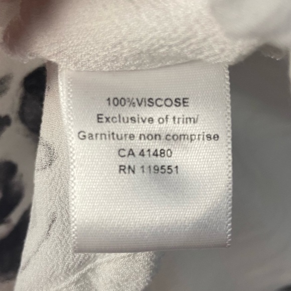 Gentle fawn / boho oversized floral button down blouse - Picture 5 of 7